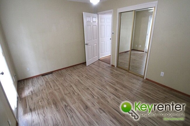 Building Photo - 3429 Braeburn St