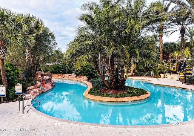 Building Photo - 16 Sewall Ln