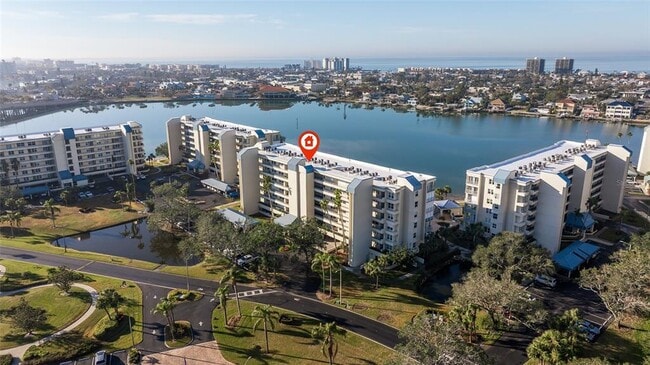 Building Photo - 7902 Sailboat Key Blvd S