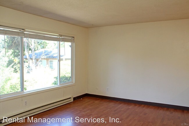 Building Photo - 12021 SE Foster Rd