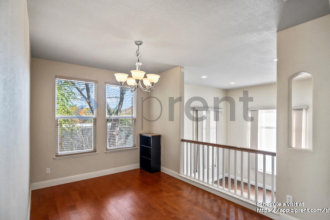 Building Photo - 2677 Corde Terra Cir