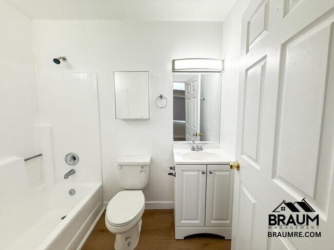 Building Photo - 14249 Friar St