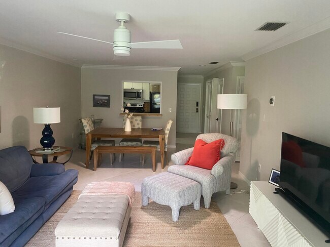 Building Photo - 800 Coquina Ln