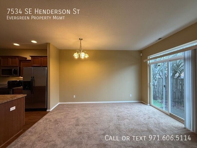 Building Photo - 7534 SE Henderson St
