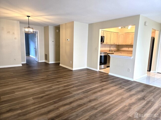 Building Photo - 49 Alexandria Way