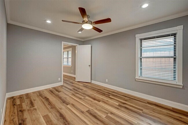 Building Photo - 4038 Cheena Dr