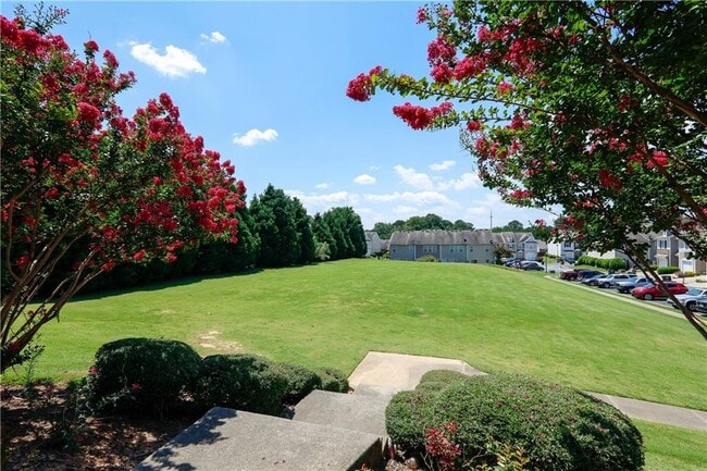 Building Photo - 1939 Durwood Ln