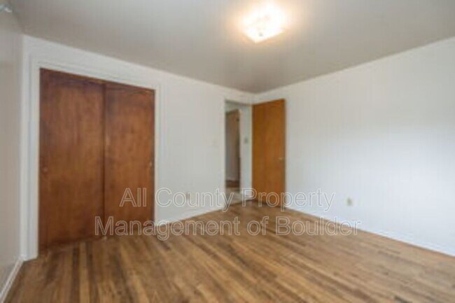 Building Photo - 1523 Lashley St