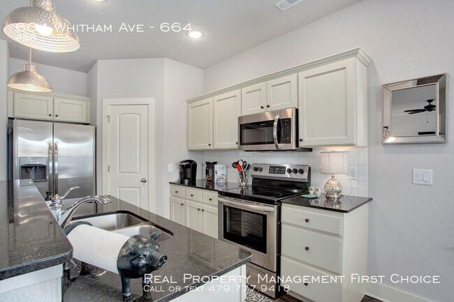 Building Photo - 664 Whitham Ave