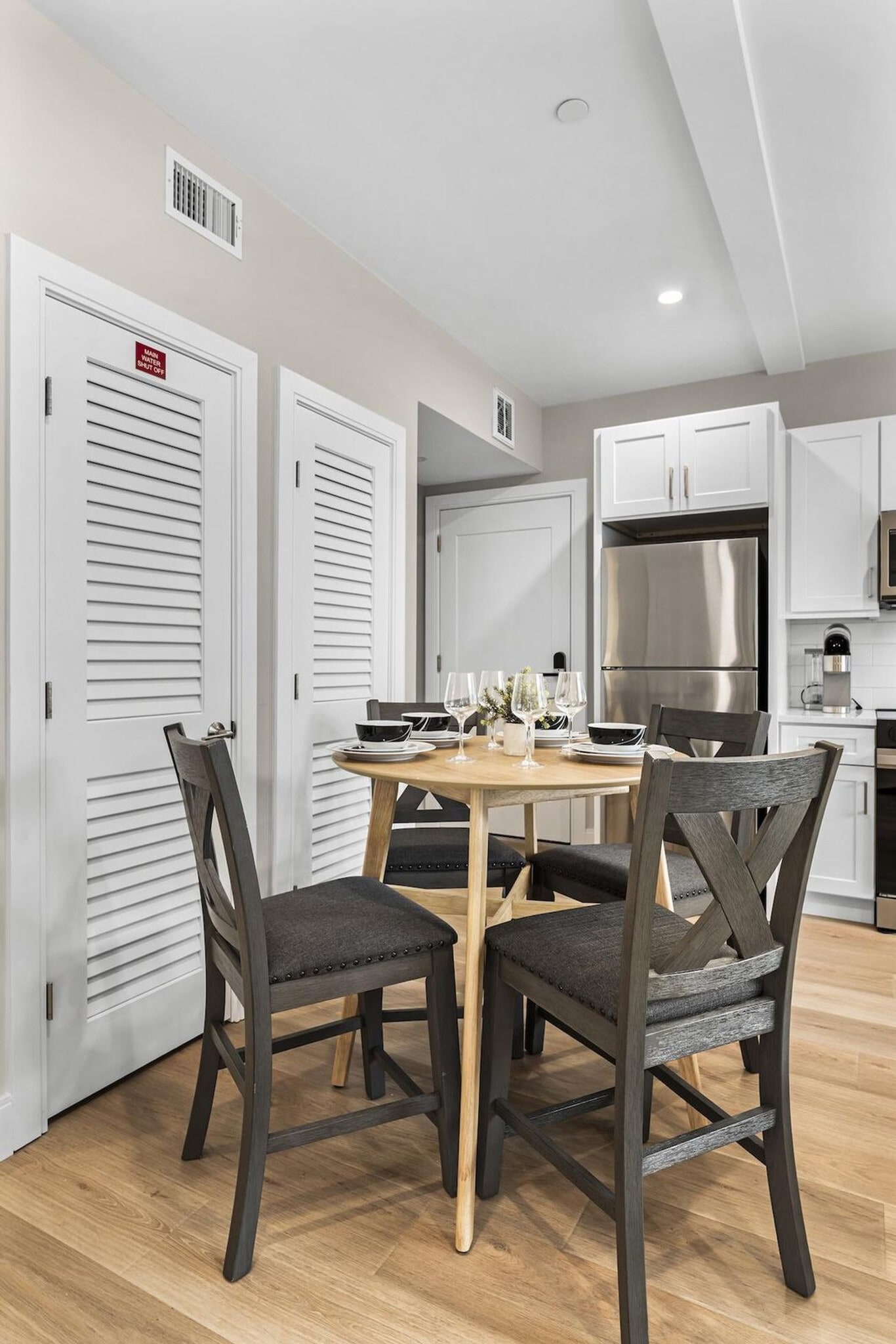 Building Photo - 394 McGrath Hwy