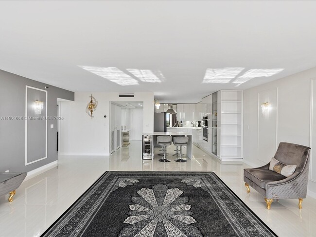 Building Photo - 8877 Collins Ave