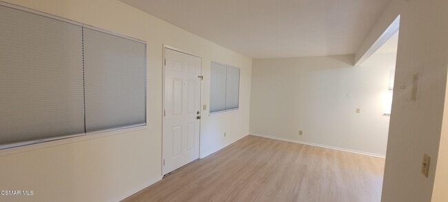 Building Photo - 4553 Alamo St