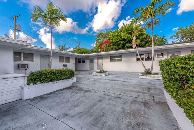 Building Photo - 1826 Sherman St