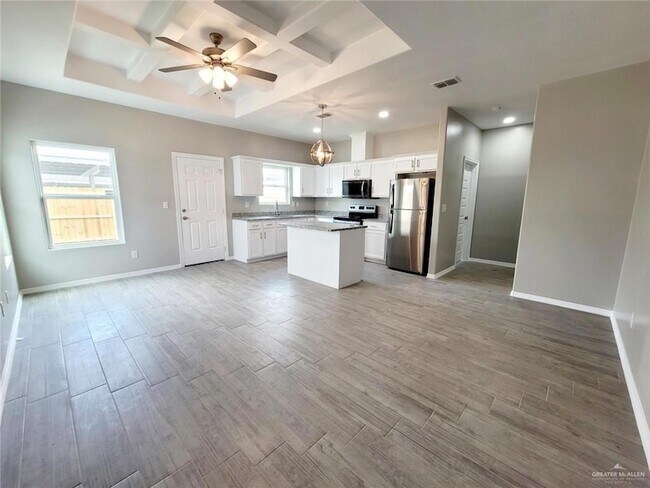 Building Photo - 2109 Stauffers St