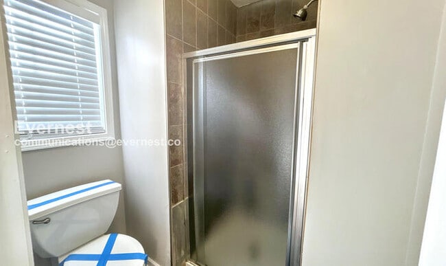 Building Photo - 460 Ward Rd