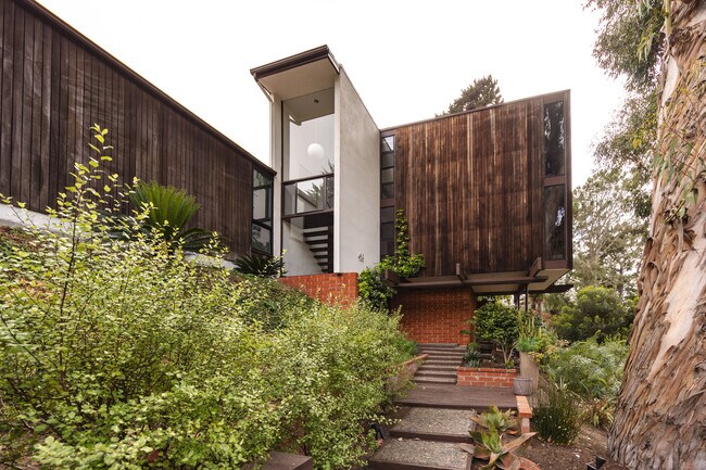 Building Photo - 459 Culebra St