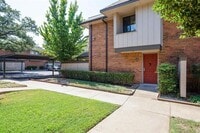 Building Photo - 2809 Lineville Dr