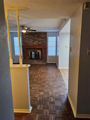 Building Photo - 701 Towne House Ln