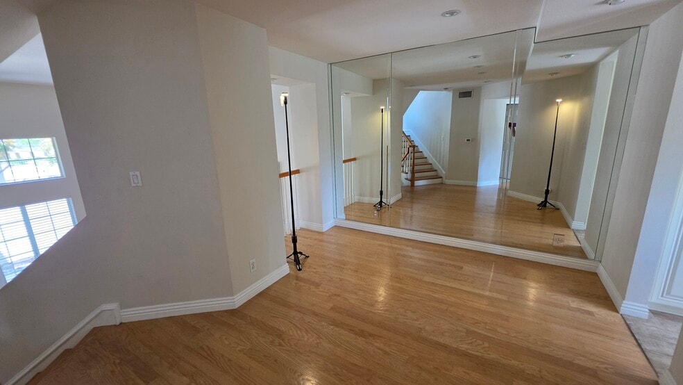 Dining room - 644 Warwick Ave