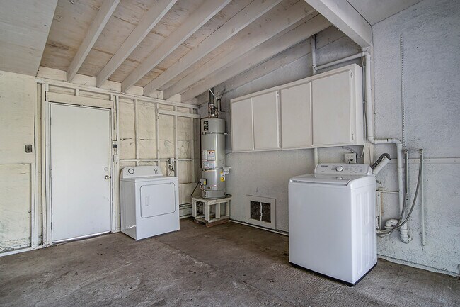 Building Photo - 4364 Toland Way