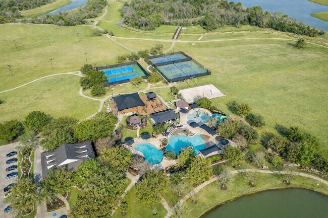 Building Photo - 2239 Falcon Brook Dr