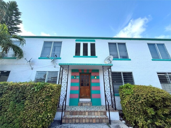 Primary Photo - 641 10th St