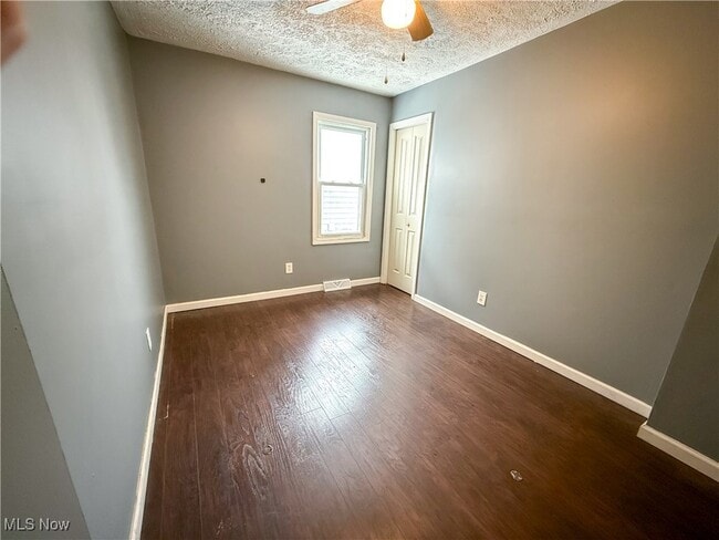 Building Photo - 1578 Salem Ave