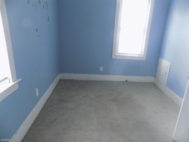 Building Photo - 2 br, 1 bath Duplex - 10089 Elmira St