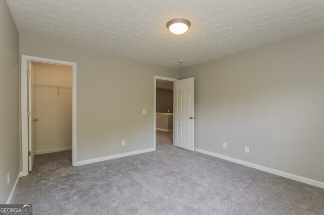 Building Photo - 3120 Baywood Ct