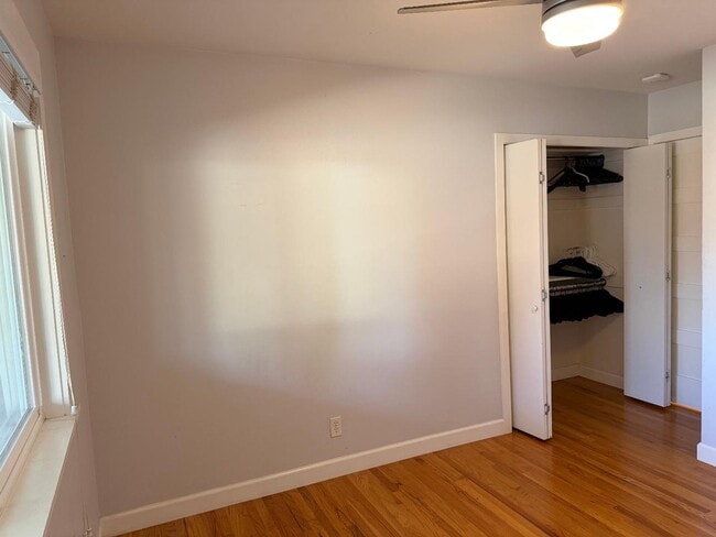 Building Photo - 3415 Isherwood Pl