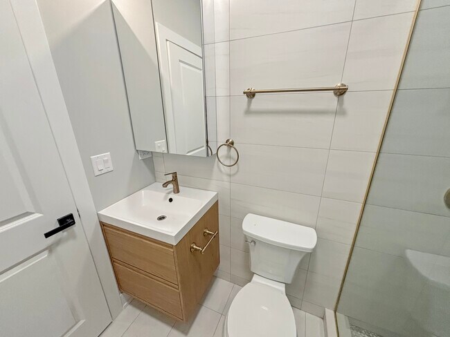 Building Photo - 2127 W 18th St