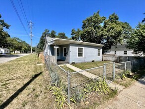 Building Photo - Two Bedroom Home in Muskegon