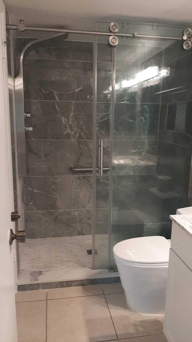 Building Photo - 5990 Pine Cone Ct