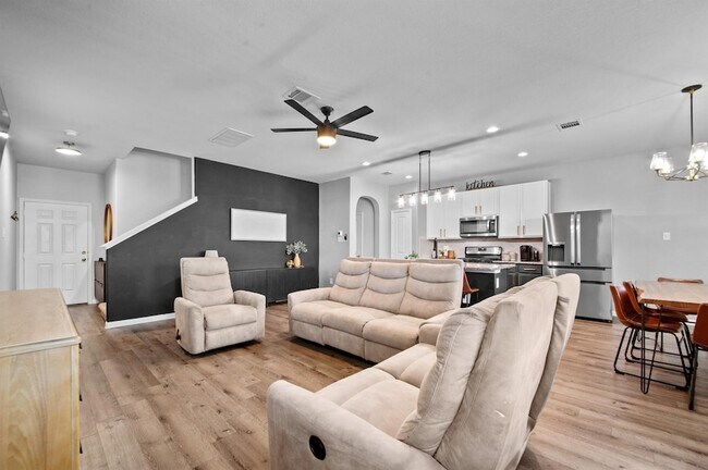 Building Photo - 3915 Calasso Ct