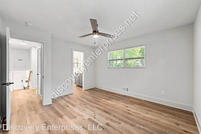 Building Photo - 4 br, 2.5 bath House - 9149 Homewood Dr.