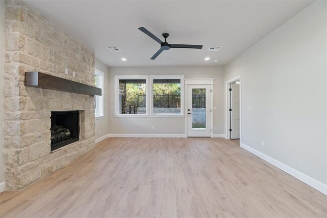 Building Photo - 4212 Abbey Pk Dr