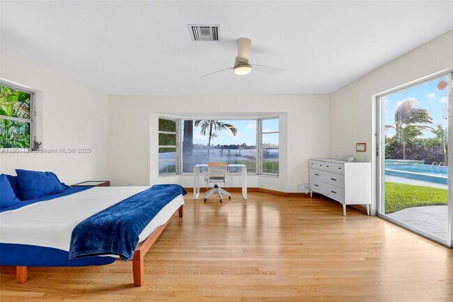 Building Photo - 2910 N Flagler Dr