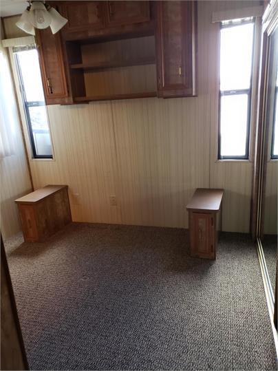 Building Photo - Kings Row #25  Washington 1 Bed 1 Bath  55...