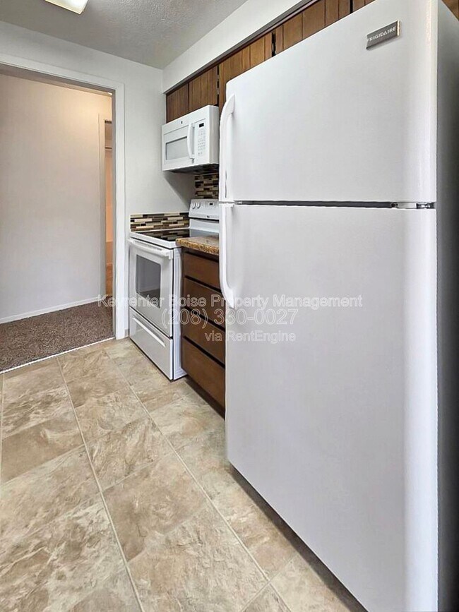 Building Photo - 1925 Priest Pl