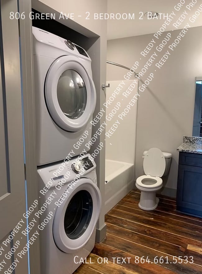 Building Photo - 806 Green Ave