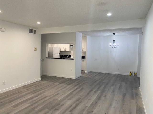 Building Photo - 5460 White Oak Ave