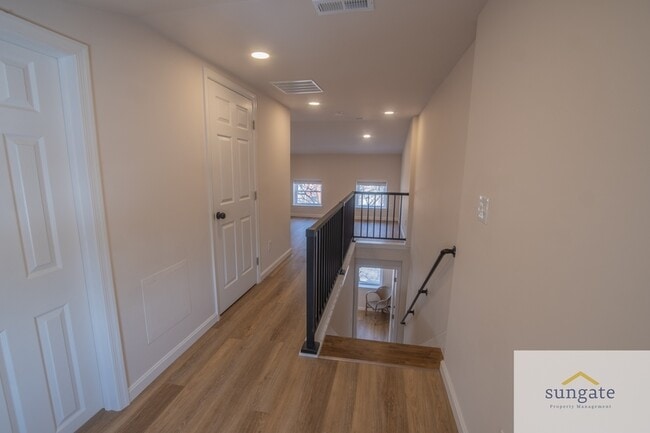 Building Photo - 1911 Eastern Ave