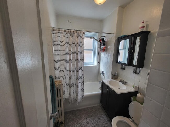 Building Photo - 5428-5430 N Kimball