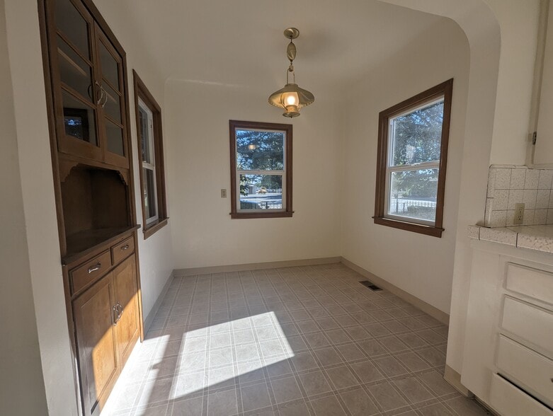 Building Photo - 4153 Bolsa Rd