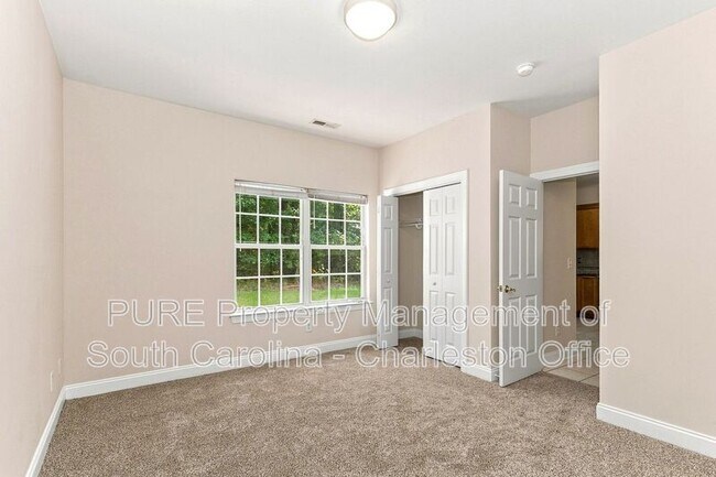 Building Photo - 106 Walden Ridge Way