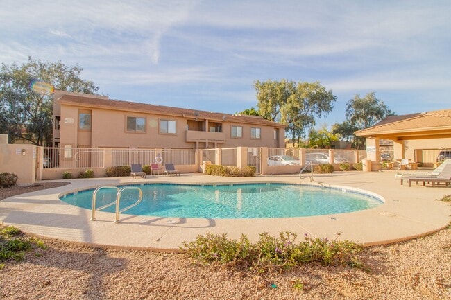 Building Photo - Beautiful, freshly upgraded 2 bedroom/ 2 bathroom condo in Mesa!