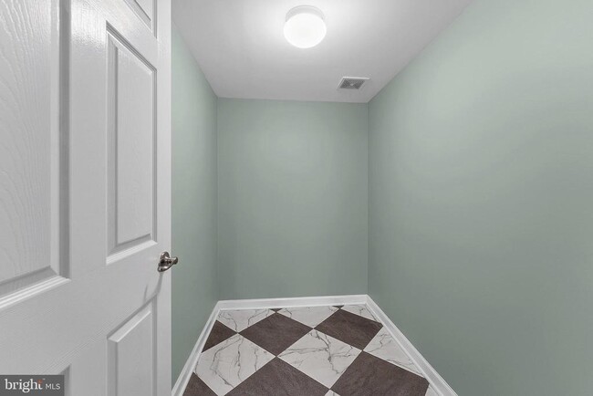 Building Photo - 7015 Trek Way