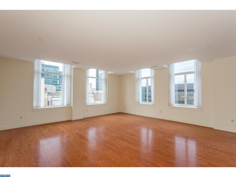 Building Photo - 23 S 23rd St