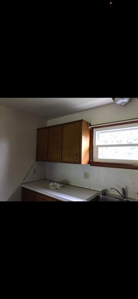 Building Photo - 206 W Beaver St