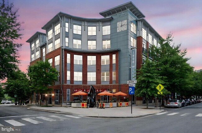 Building Photo - 1800 Wilson Blvd